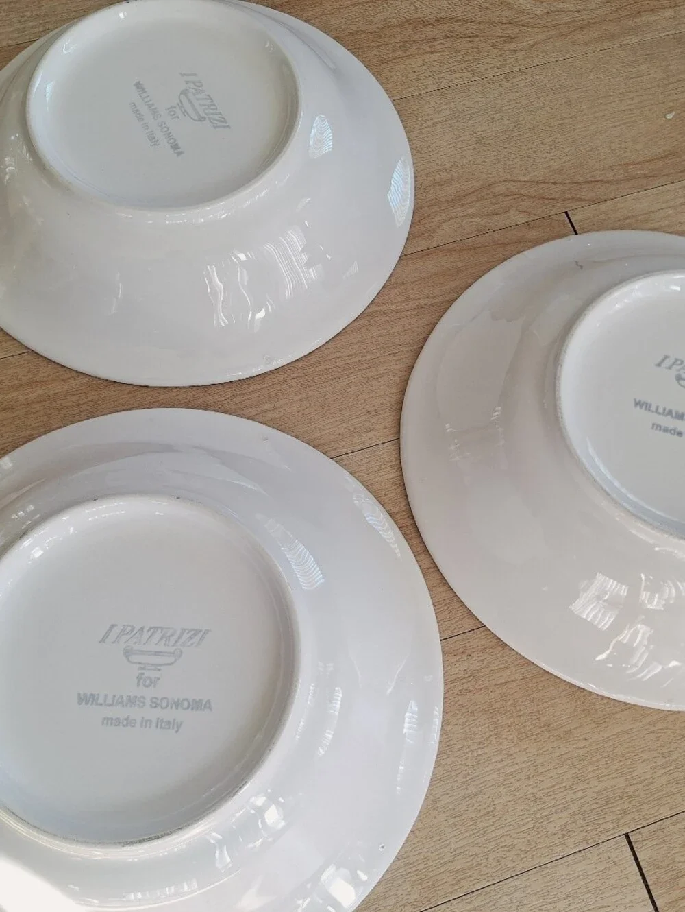 Williams Sonoma I Patrizi White Embossed Olives Ceramic Pasta Bowls - Set of 3